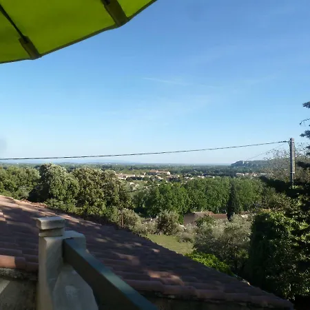 Aux Cigalons Bed & Breakfast *